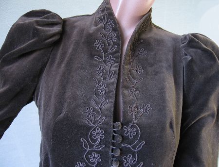 close up details, 70s jacket, corded soutache floral pattern trim and gigot leg of mutton sleeves