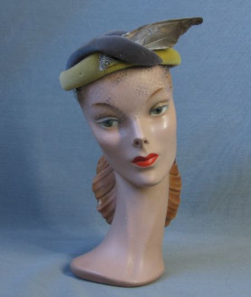 1930s 1940s designer hat with winged feather accent
