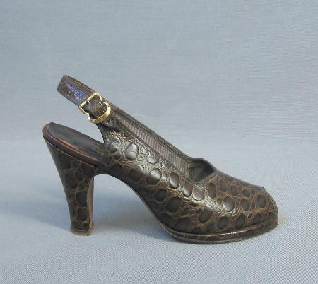 1940s vintage platform slingback heels